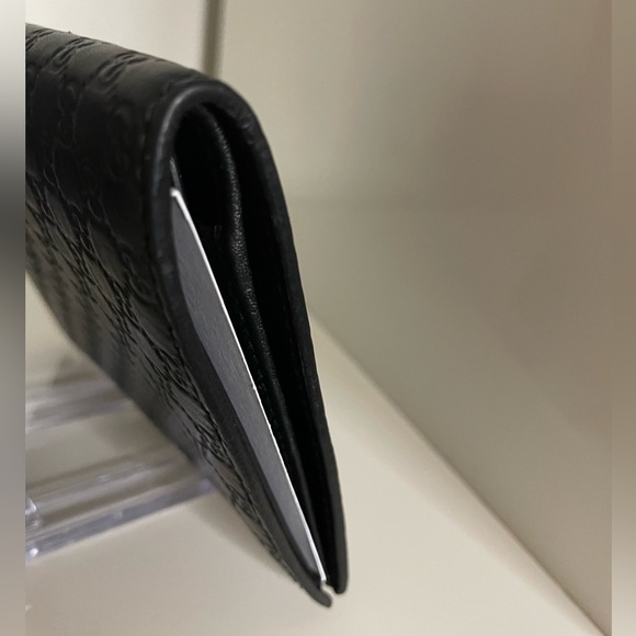 Gucci - Micro Guccissima Logo Leather Passport Black Wallet Like New in Box - Picture 5 of 7